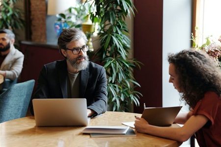 Działania Proekologiczne i Społeczna Odpowiedzialność Biznesu (CSR) w Nowoczesnym Świecie