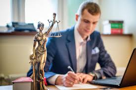 Radca Prawny: Kluczowy Sojusznik w Walce o Odszkodowanie